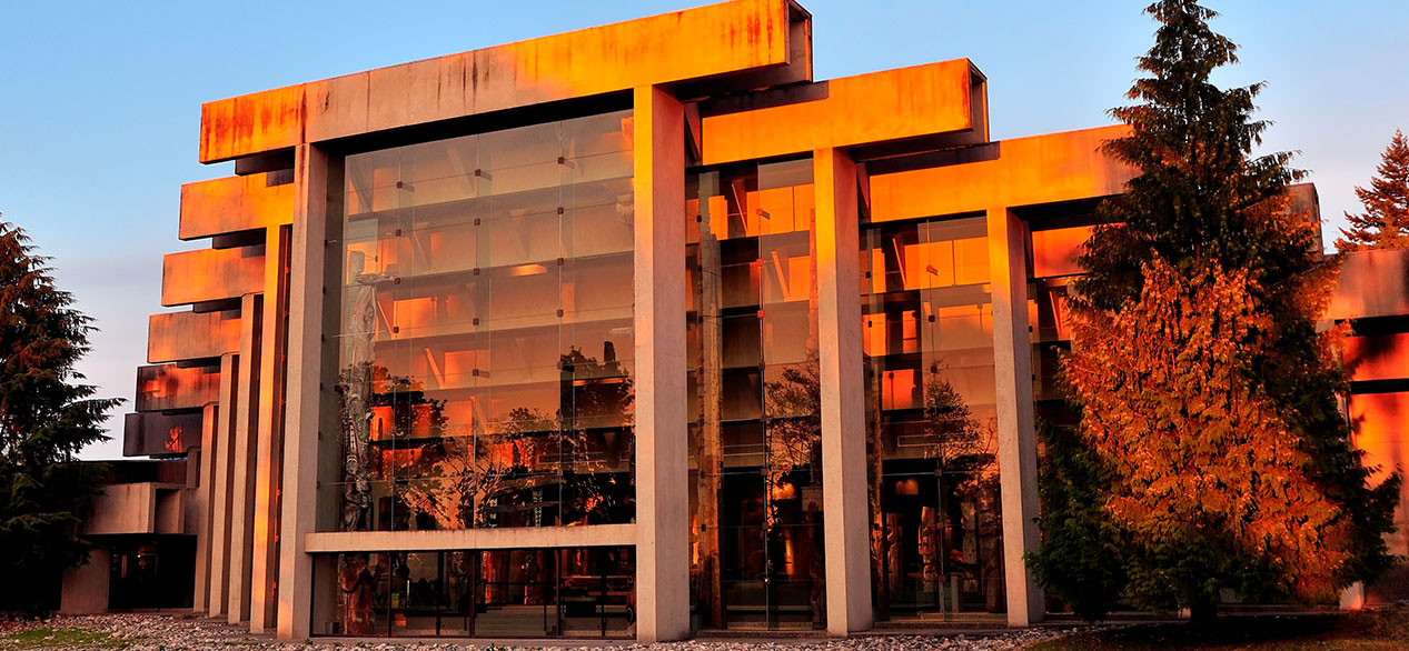 Museo de Antropología en el Campus de la Universidad de Columbia Británica